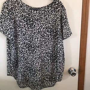 Women’s workwear blouse